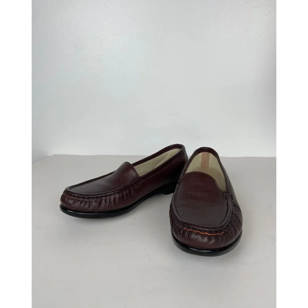 SAS Tripad Comfort Women's Burgundy Pebbled Slip On Leather Loafers 8 Wide USA